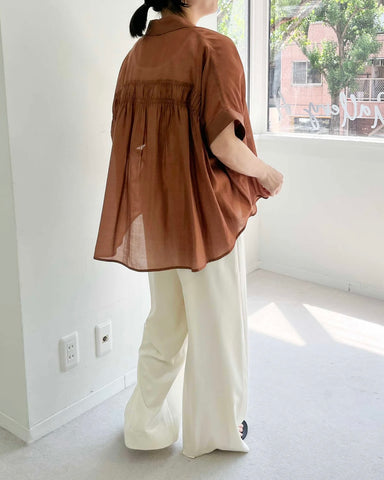 HERENCIA<br> Back Shirred Collar Blouse