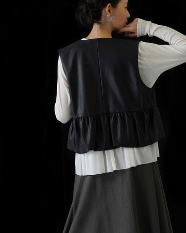 CYAN TOKYOご予約<br> ヴィーガンレザーバルーンギャザーベスト