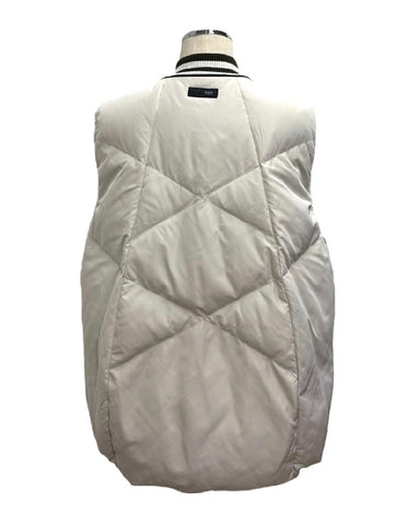 10月27日ライブ ayane<br> スタジャンダウンベスト