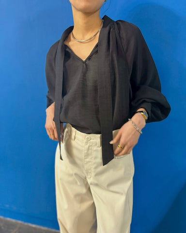 3月8日ライブ cafune<br> sheer tencel bowtie blouse