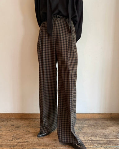 cafune<br> classic check tuck pants