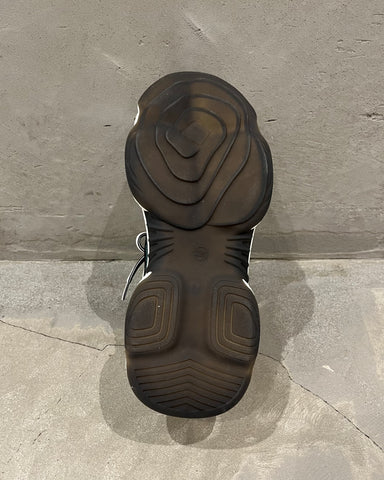 mink chair<br> バイカラースニーカー