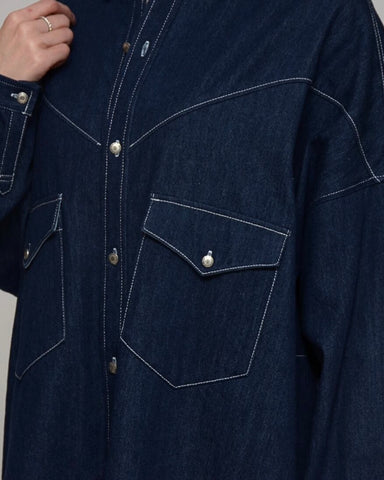 Praia<br> ワンウォッシュ・ライトオンスデニムロングシャツ