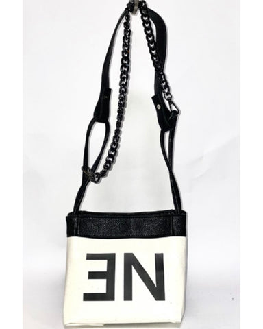 1%予約<br> ロゴ刺繍ショルダーBAG