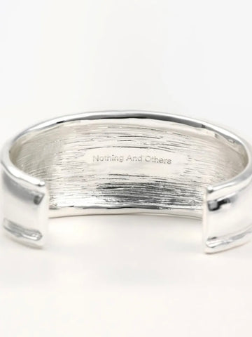 Nothing And Others<br> UN Hammering Bangle <br> UNISEX COLLECTION