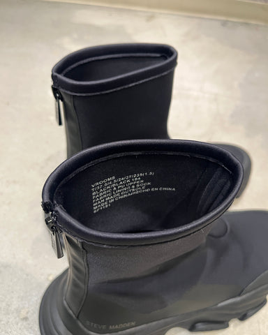 STEVE MADDEN<br>スニーカーブーツ